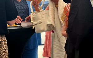 Apeldoorn boek signeren